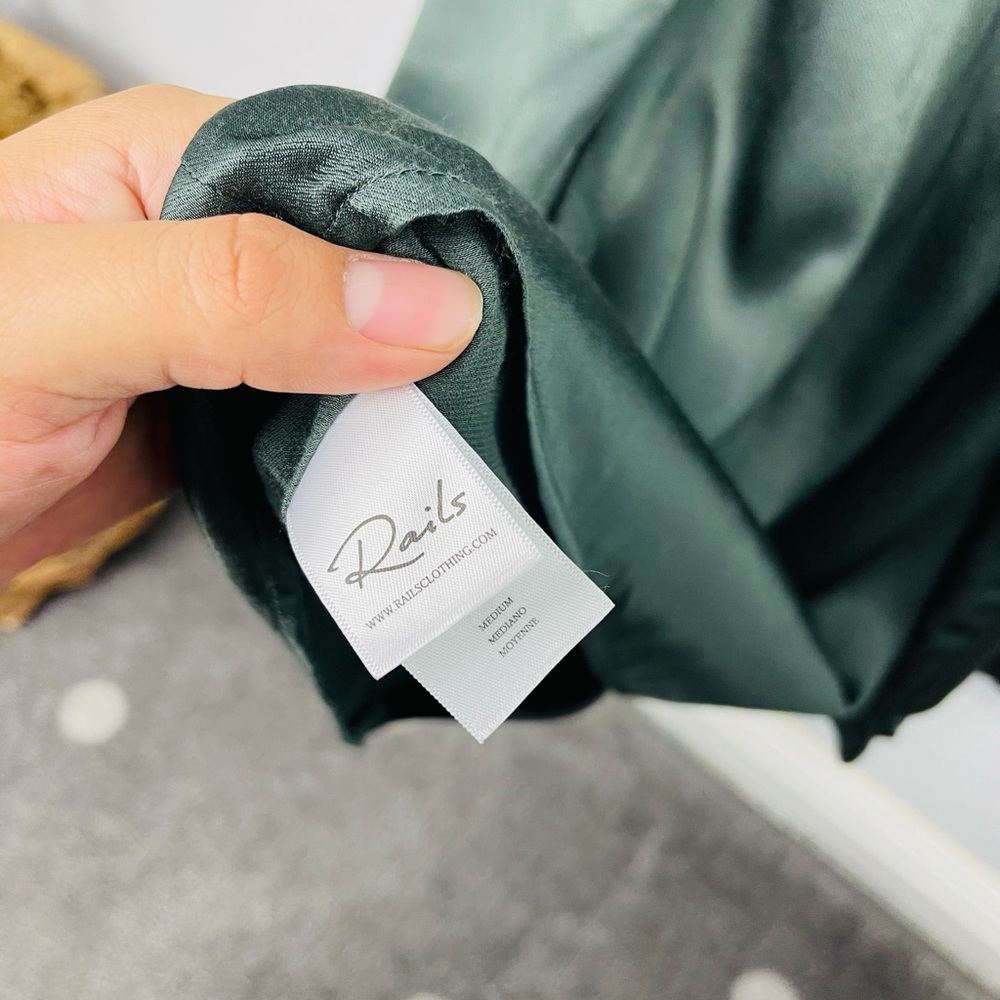 Nwot Rails Cadence Button Down Forest Green Shiny… - image 8